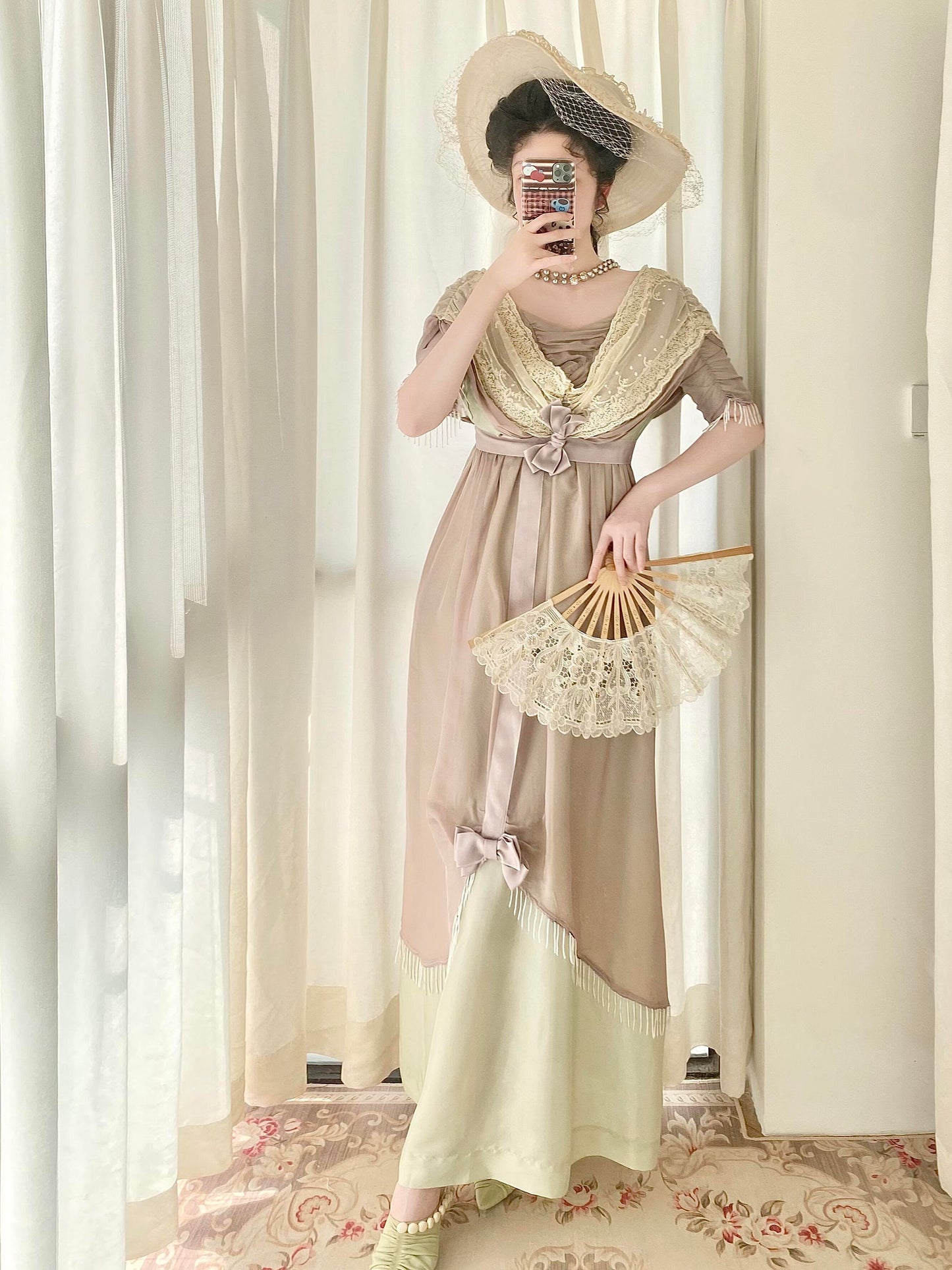 Mauve Hobble